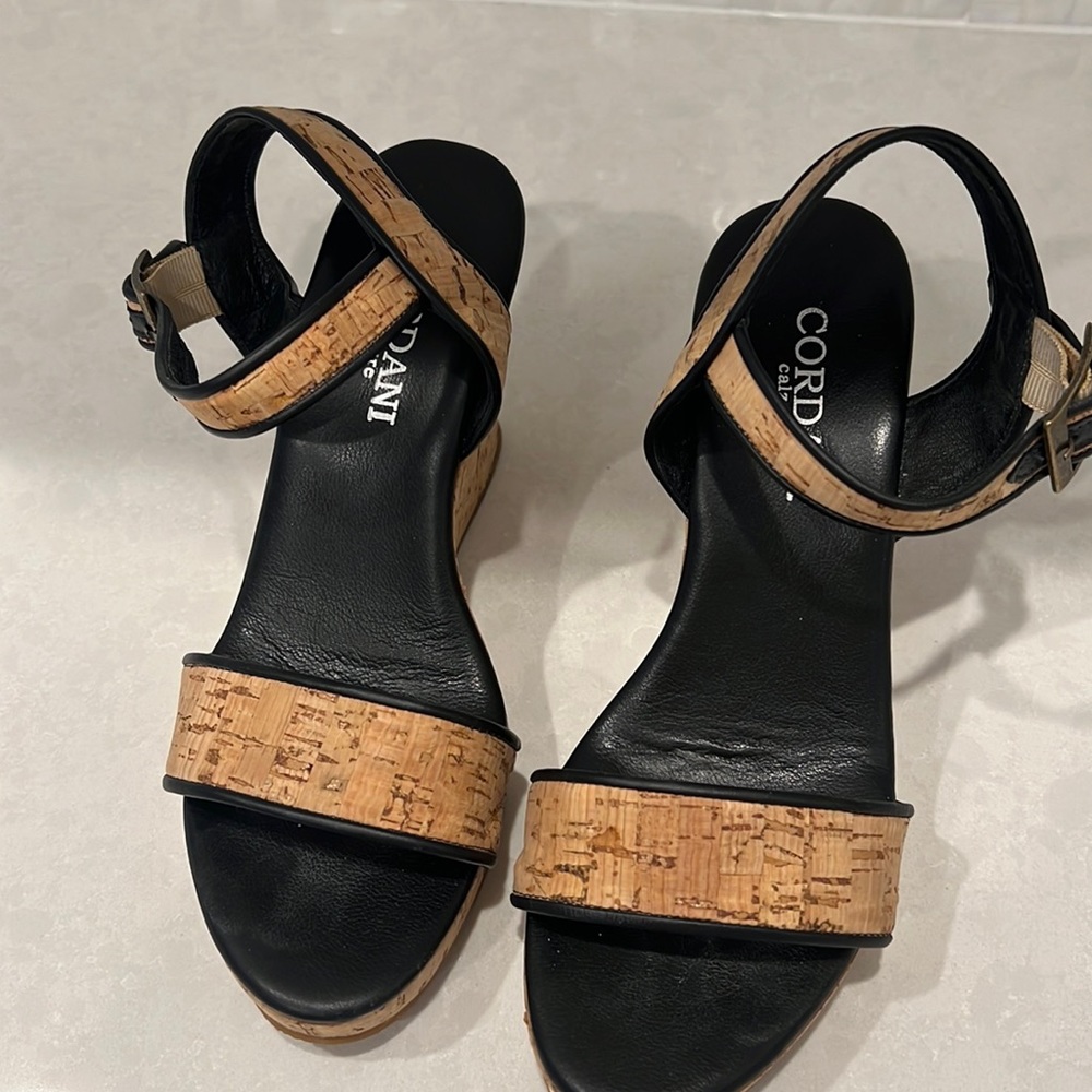 Cordani cork wedges, size 38 black trim detail perfect condition super comfy